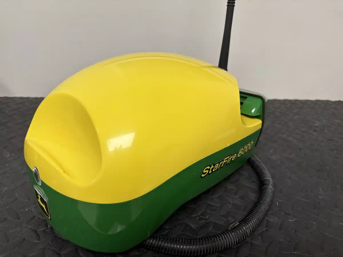 Gallery image 2 for Used 2021 John Deere SF3/RTK SF6000 Guidance System