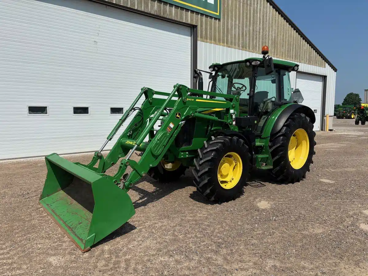Gallery image 1 for 2019 John Deere 5090R Tractor