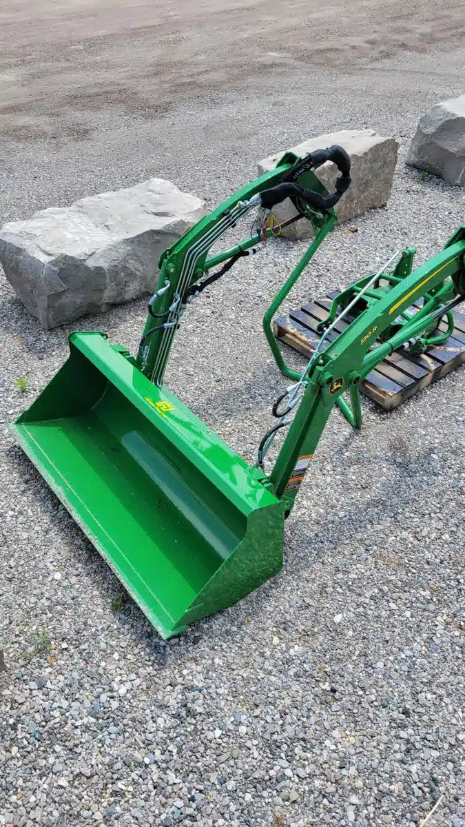 Gallery image 2 for Used John Deere 120R Front End Loader