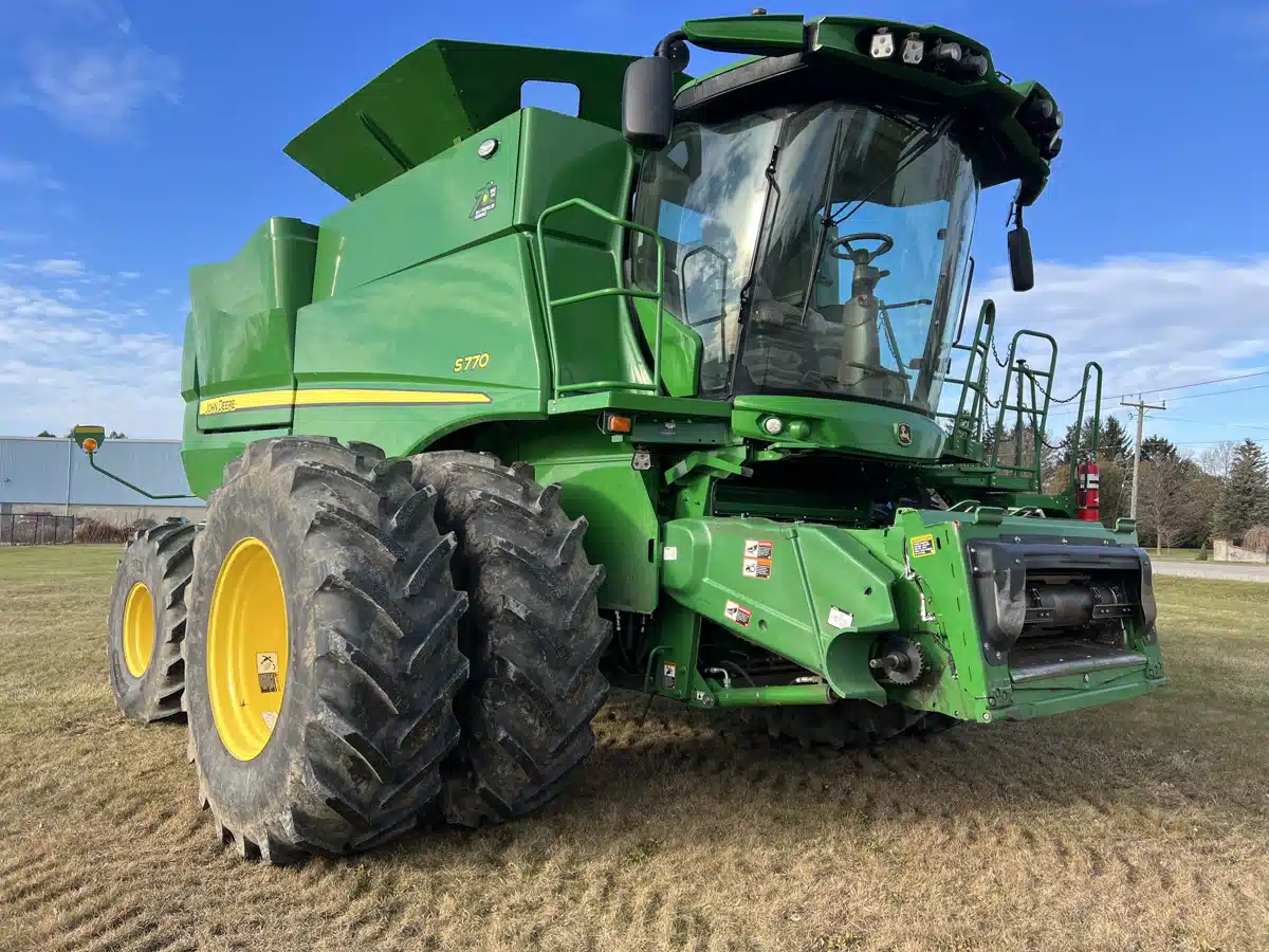 Gallery image 1 for Used 2022 John Deere S770 Combine