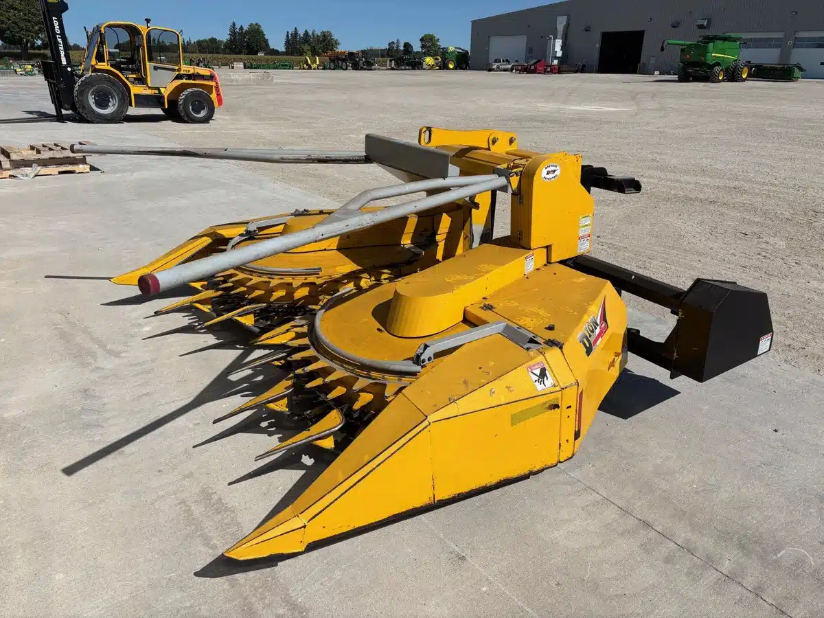 Gallery image 1 for Used 2014 Dion F63-120 Header - Rotary