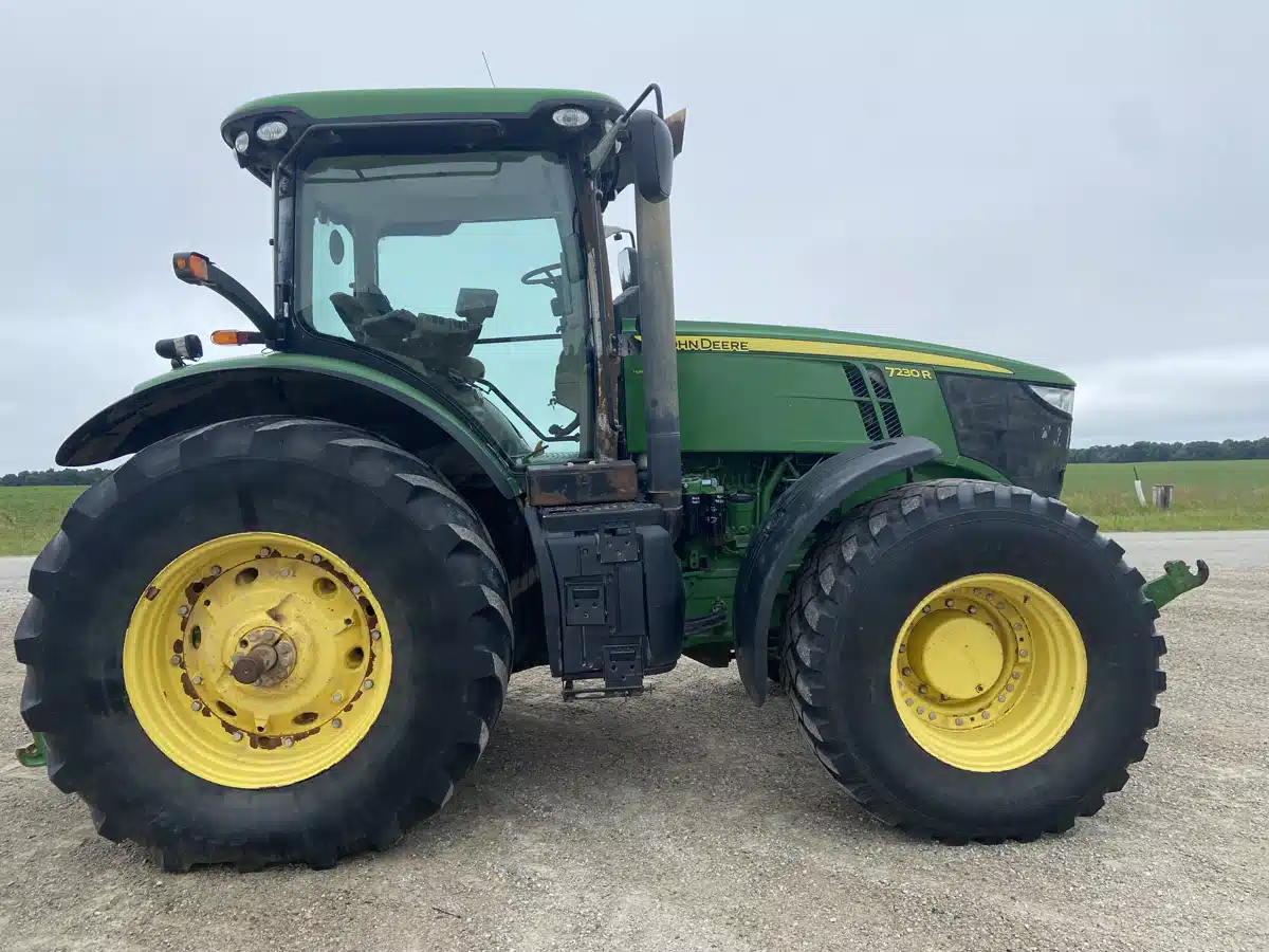 Gallery image 2 for Used 2013 John Deere 7230R Tractor