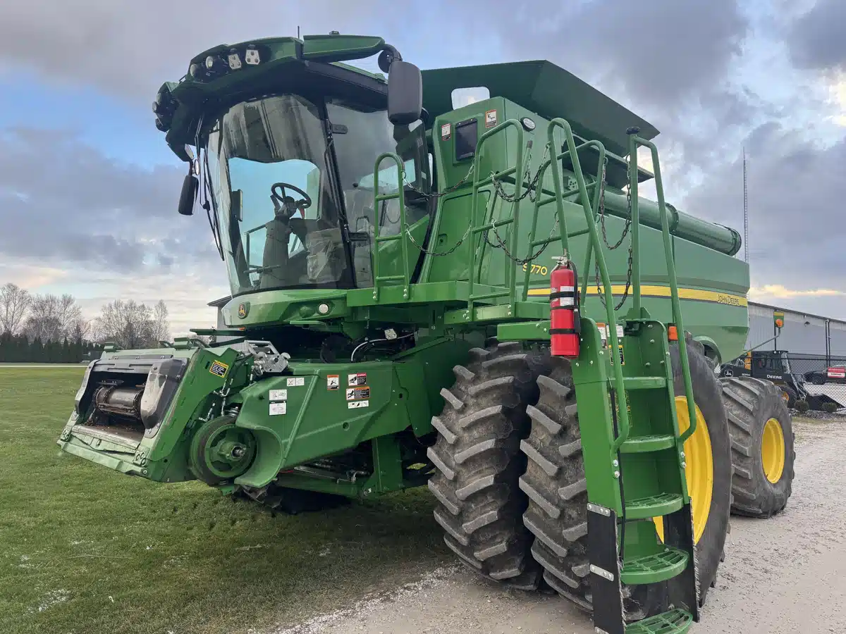 Gallery image 1 for Used 2023 John Deere S770 Combine