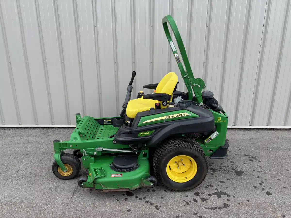 Gallery image 2 for Used 2014 John Deere Z930R Mower - Zero Turn