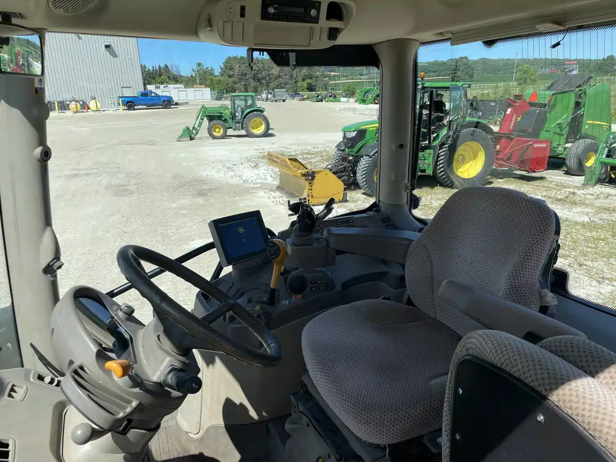 Gallery image 1 for Used 2020 John Deere 6155R Tractor