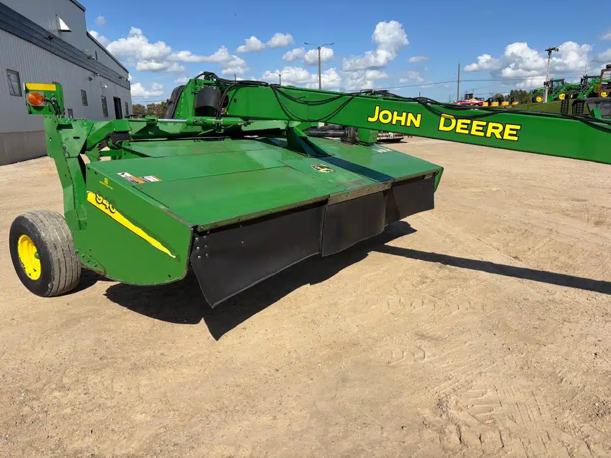 Gallery image 1 for Used 2007 John Deere 946 Disc Mower Conditioner