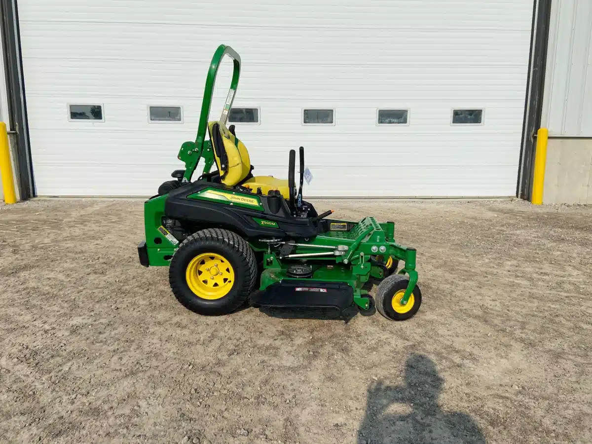 Gallery image 1 for Used 2023 John Deere Z920M Mower - Zero Turn