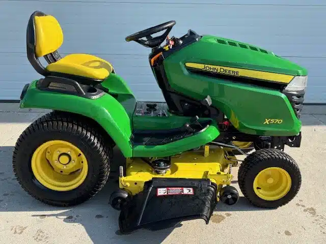 Gallery image 1 for Used 2020 John Deere X570 Lawn Tractor