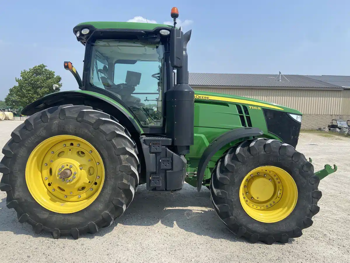 Gallery image 2 for Used 2018 John Deere 7310R Tractor