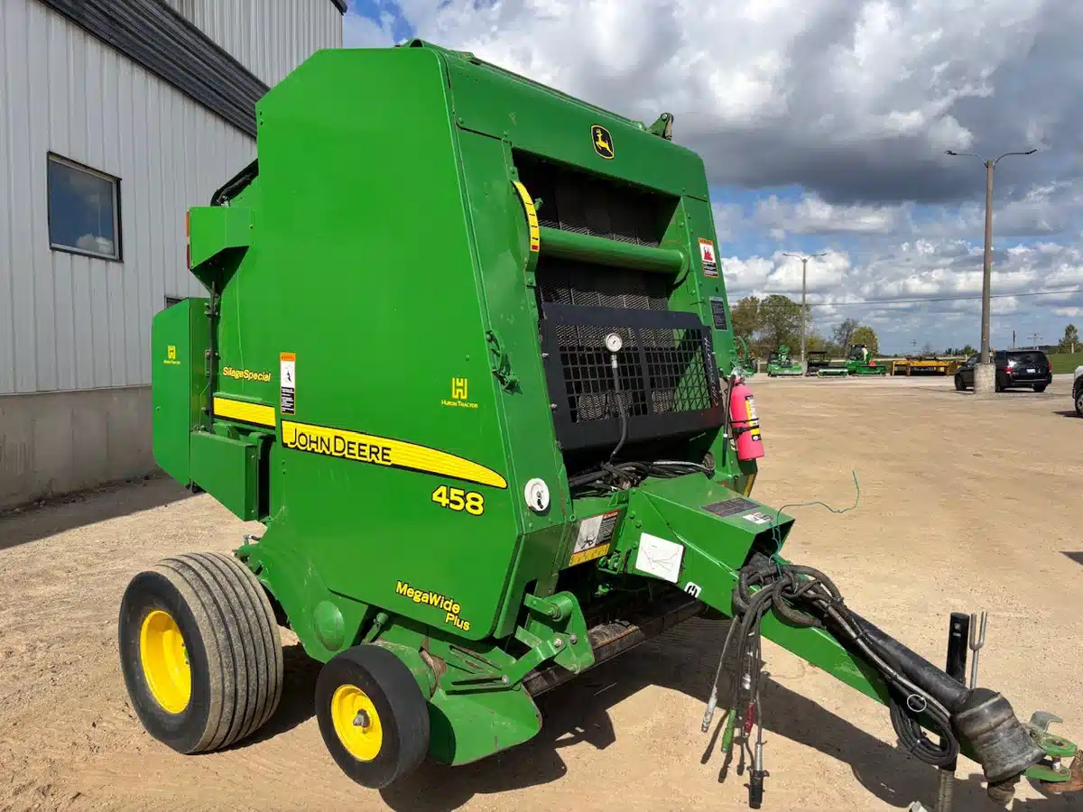Gallery image 1 for Used 2011 John Deere 458SS Round Baler