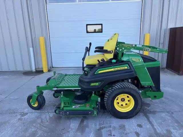 Gallery image 1 for Used 2022 John Deere Z997R Mower - Zero Turn