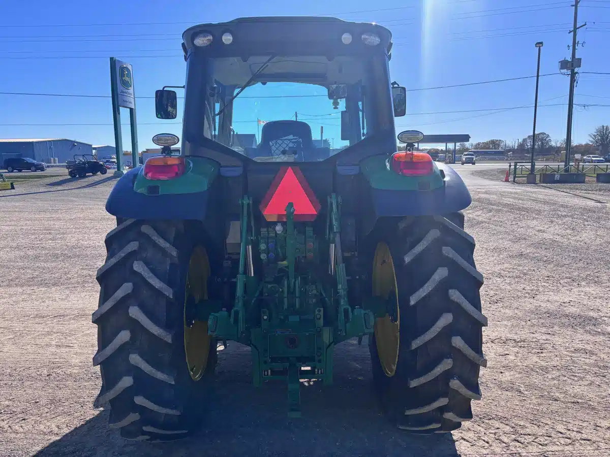 Gallery image 2 for Used 2020 John Deere 6120M Tractor