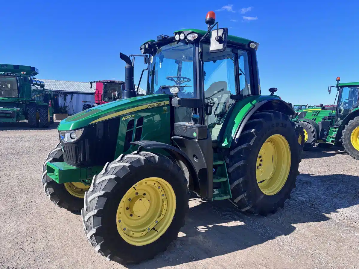 Gallery image 1 for Used 2020 John Deere 6120M Tractor