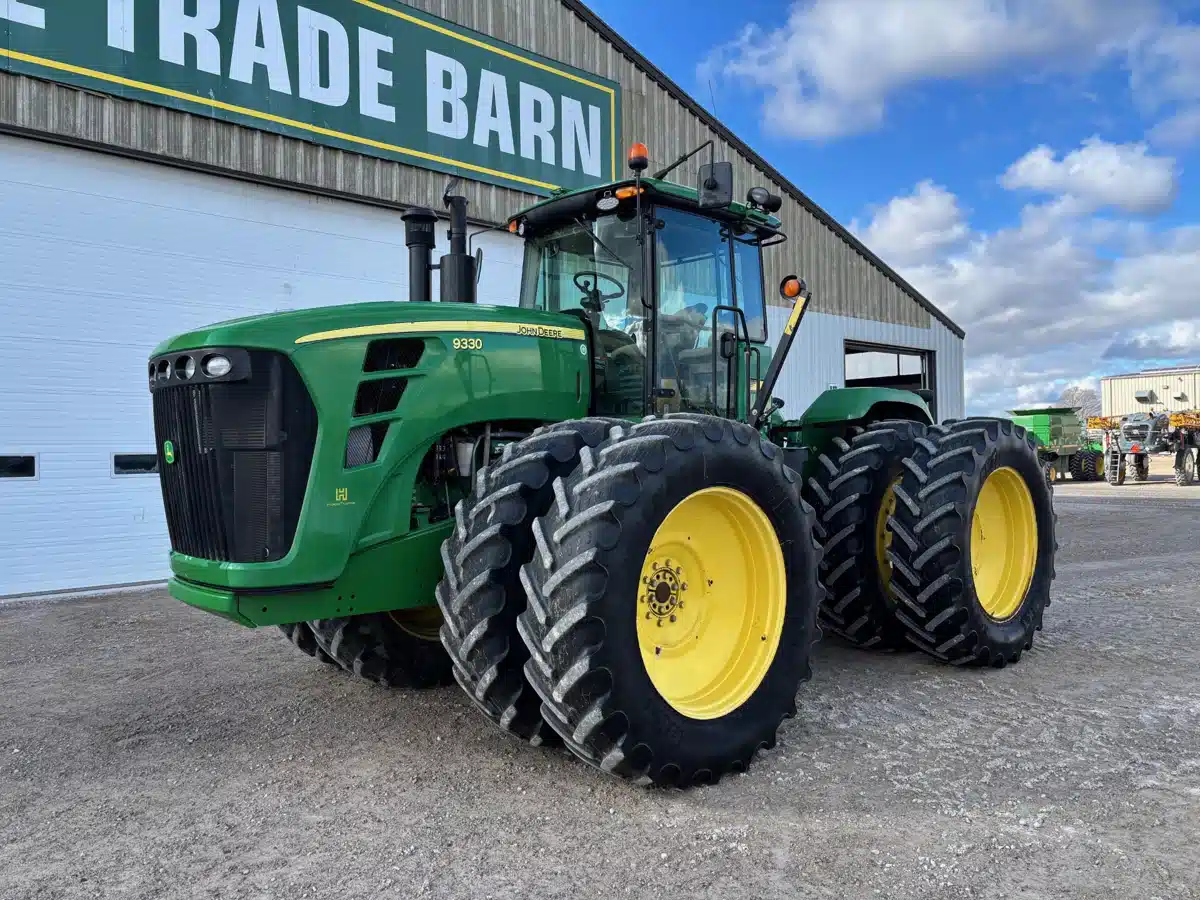 Gallery image 1 for Used 2010 John Deere 9330 Tractor