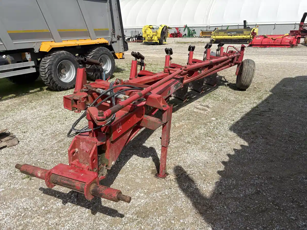 Gallery image 2 for Used Kongskilde 6 FURROW Plow
