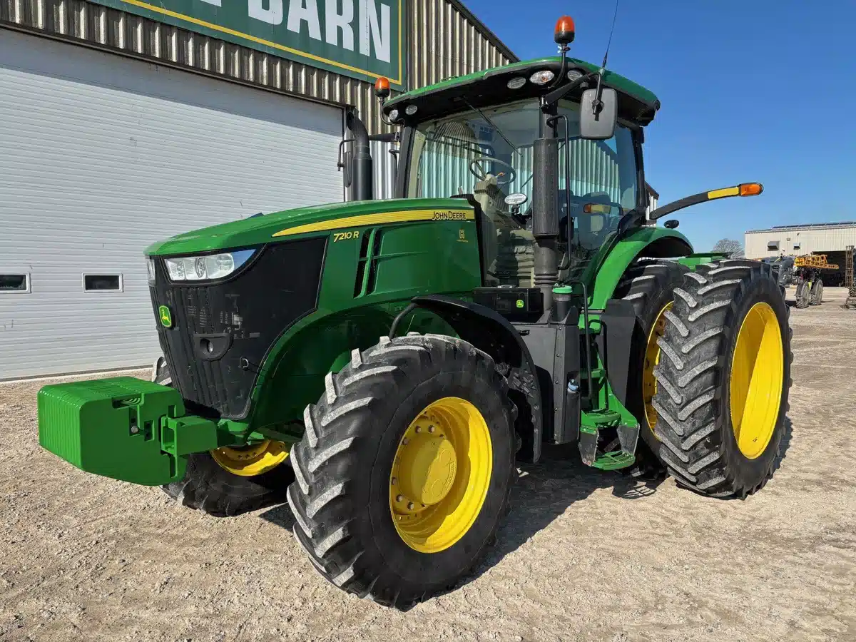 Gallery image 1 for Used 2016 John Deere 7210R Tractor