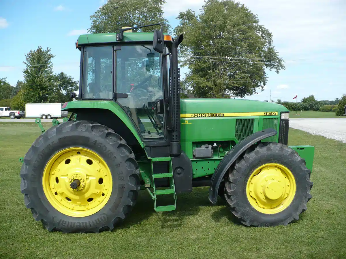 Gallery image 1 for Used 1997 John Deere 7610 Tractor