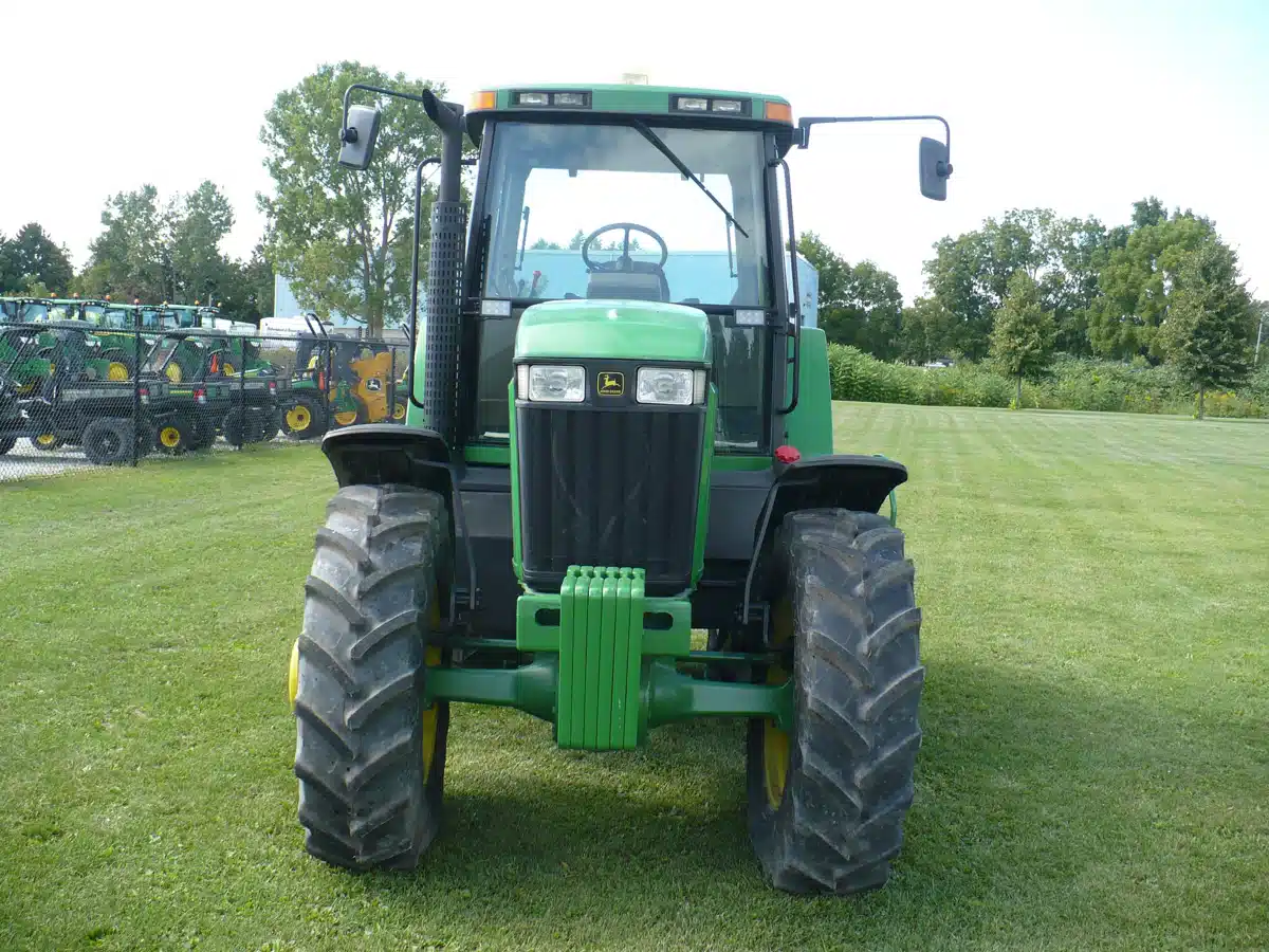 Gallery image 2 for Used 1997 John Deere 7610 Tractor