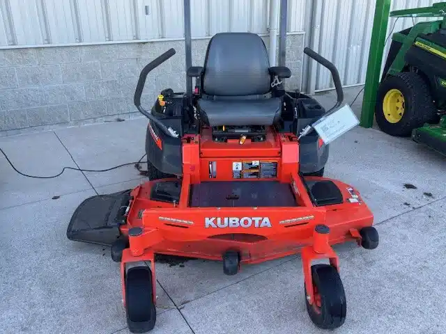 Gallery image 2 for Used 2019 Kubota Z125S Mower - Zero Turn