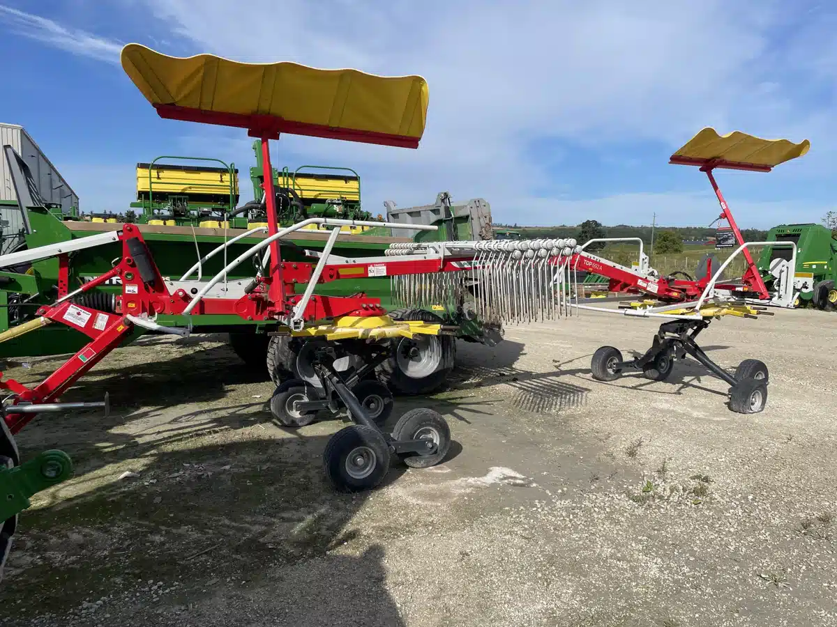 Gallery image 1 for Used 2021 Pottinger TOP 692A Rake