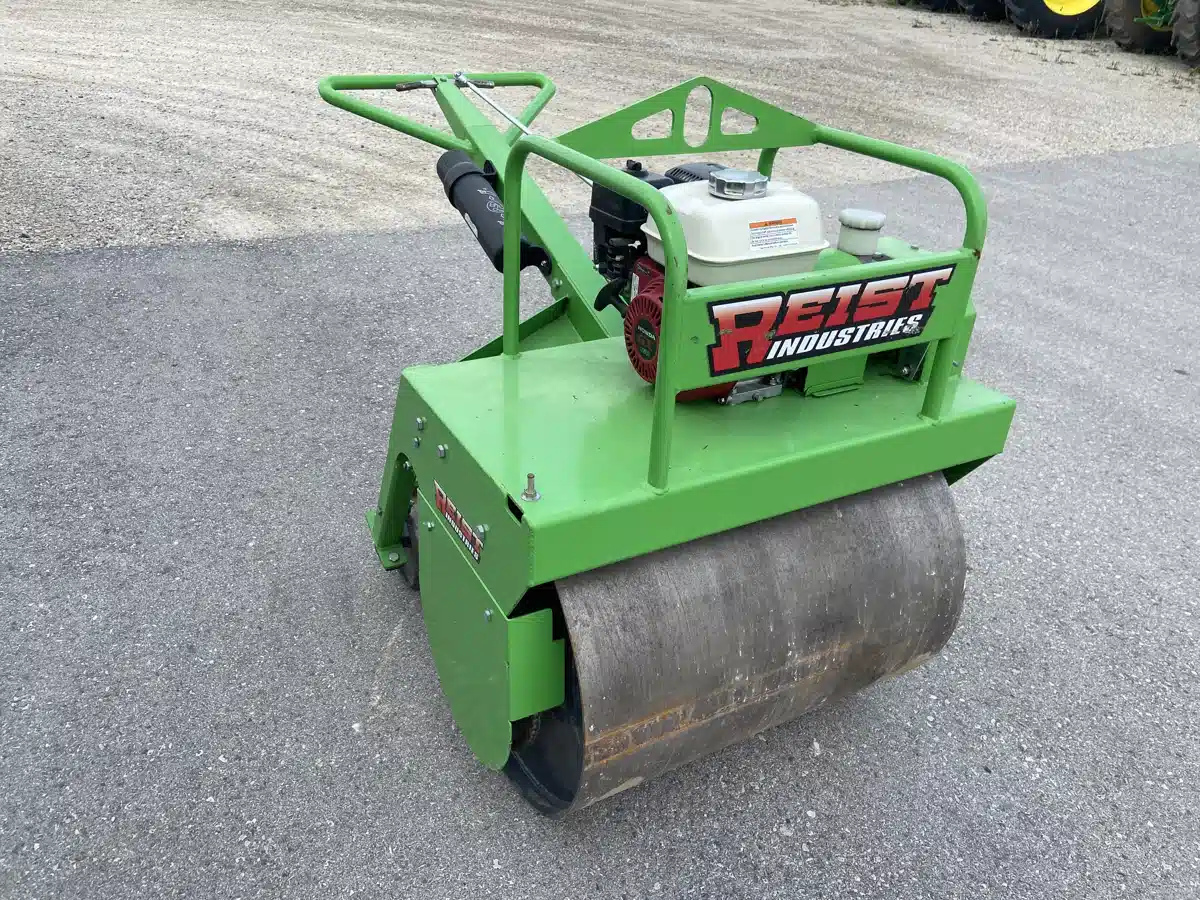 Gallery image 1 for Used Reist 30" LAWN ROLLER Attachment