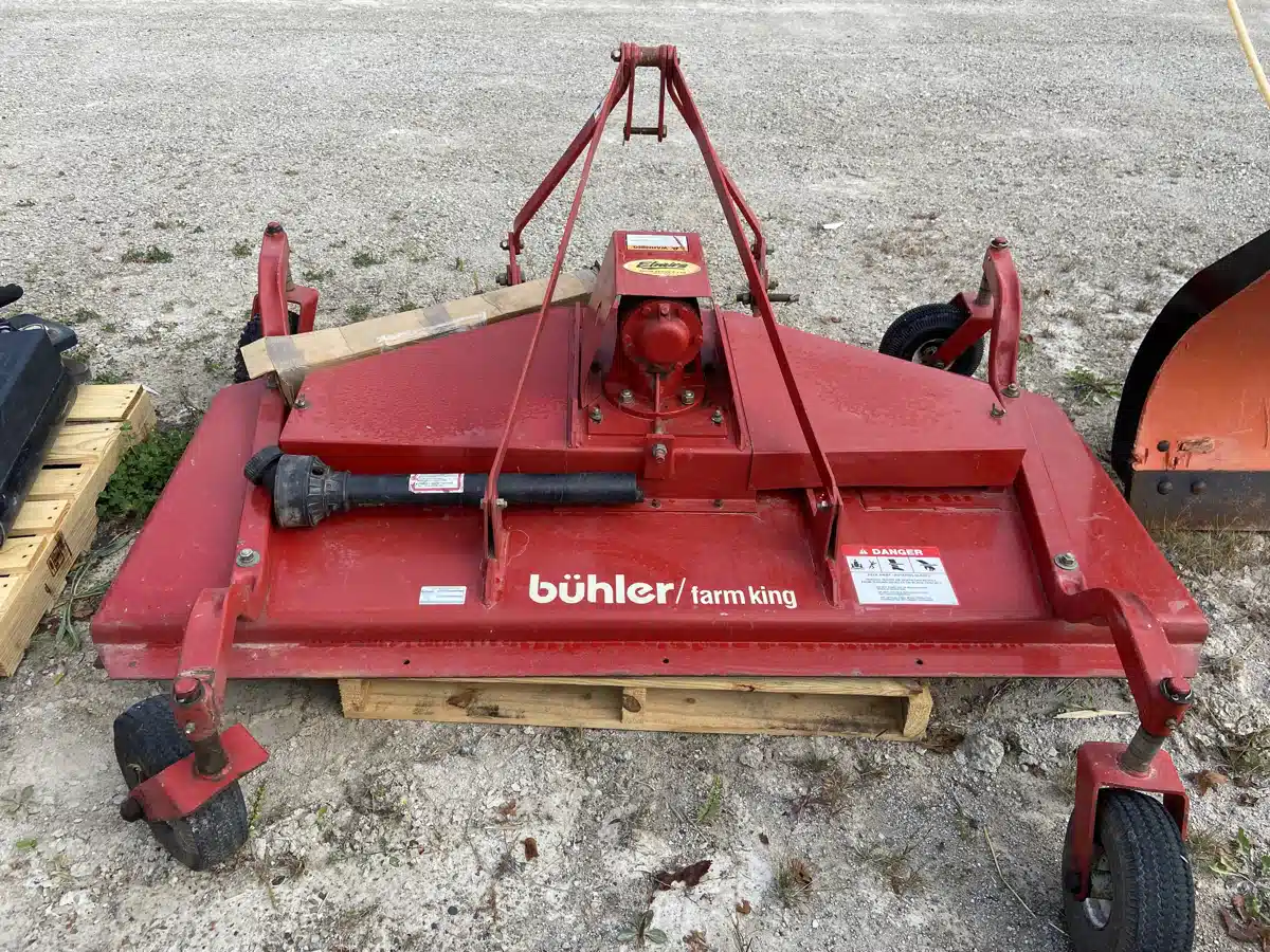 Gallery image 1 for Buhler Farm King Y650 6' Mower - Finishing
