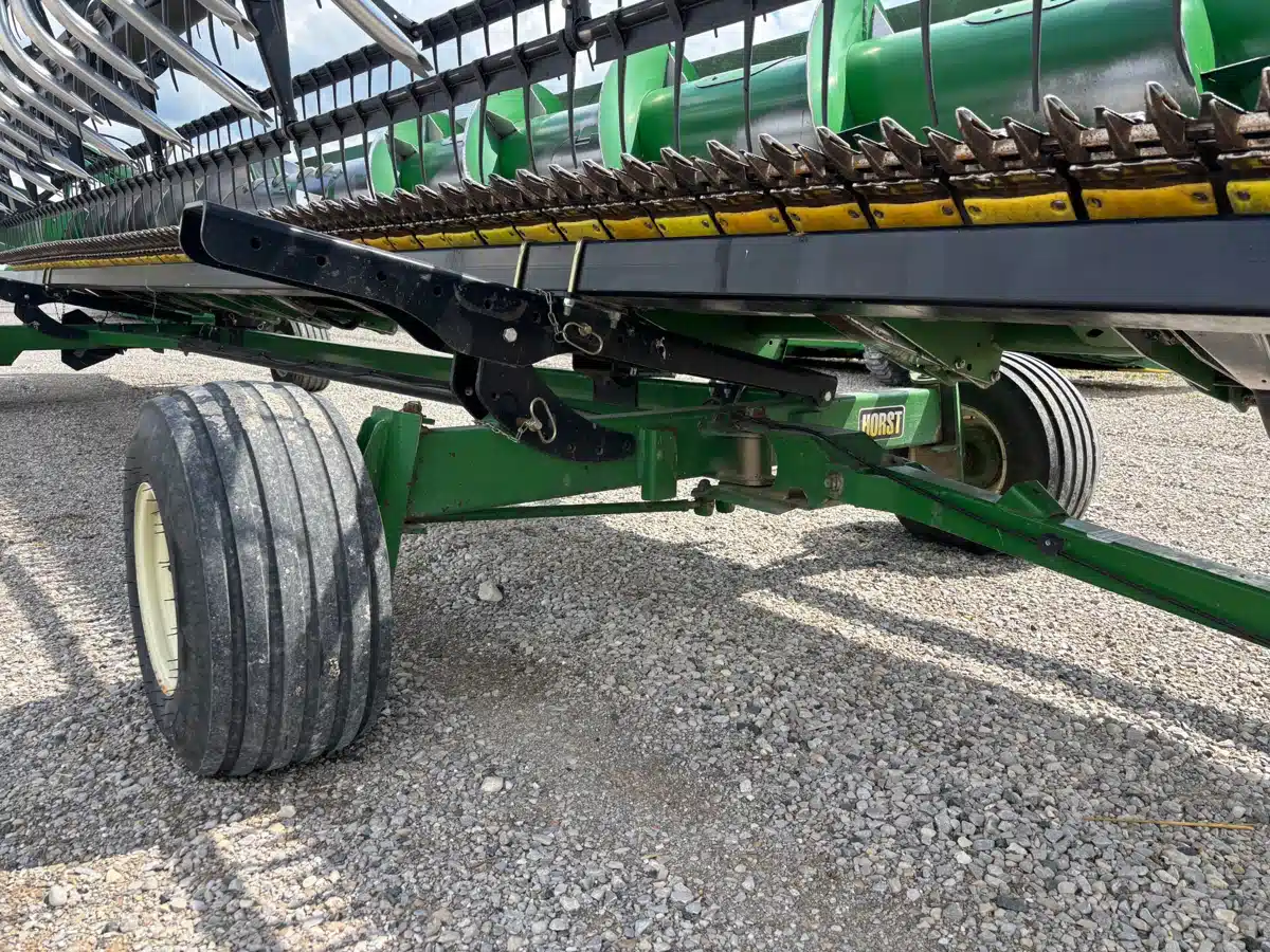 Gallery image 1 for Used Horst Welding CHC 30 Header Cart