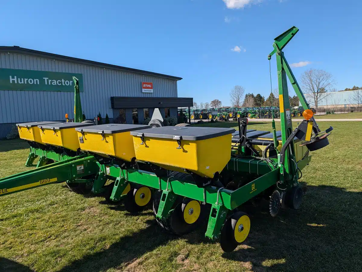 Gallery image 1 for Used 2014 John Deere 1780 Planter