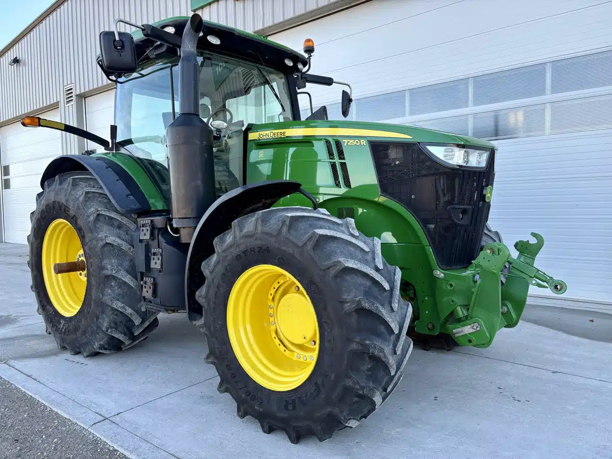 Gallery image 1 for Used 2015 John Deere 7250R Tractor