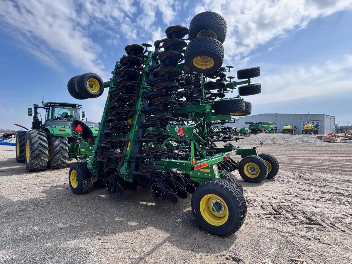 Gallery image 2 for 2025 John Deere N550 Air Drill