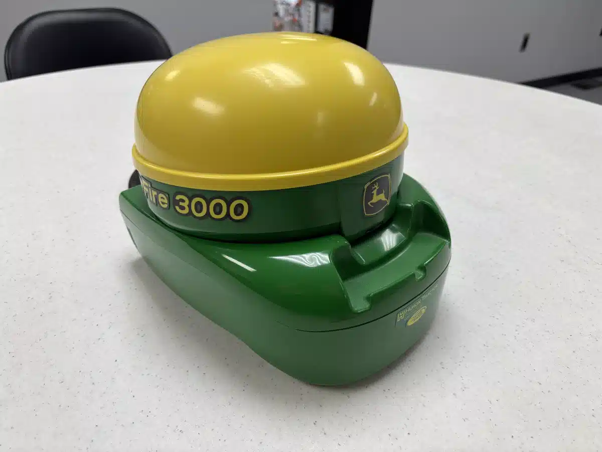 Gallery image 1 for Used 2010 John Deere STARFIRE 3000 Guidance System