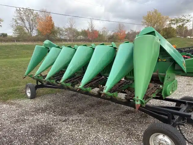 Gallery image 1 for 1995 John Deere 693 Header - Row Crop