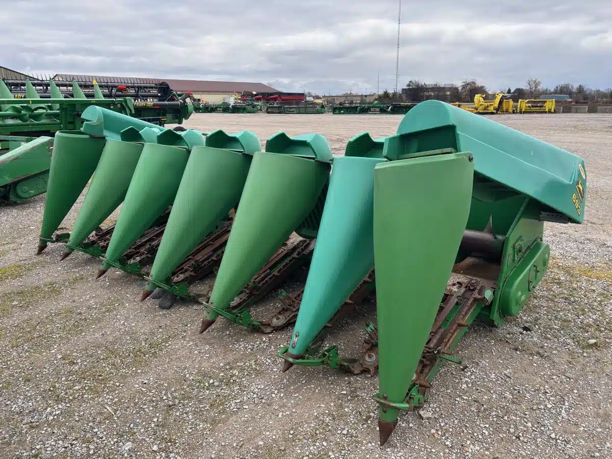 Gallery image 2 for 1995 John Deere 693 Header - Row Crop