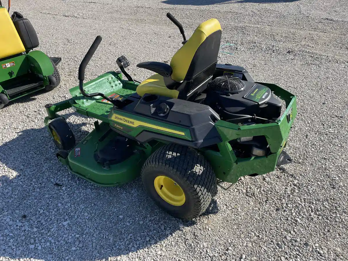 Gallery image 2 for Used 2024 John Deere Z330M Mower - Zero Turn