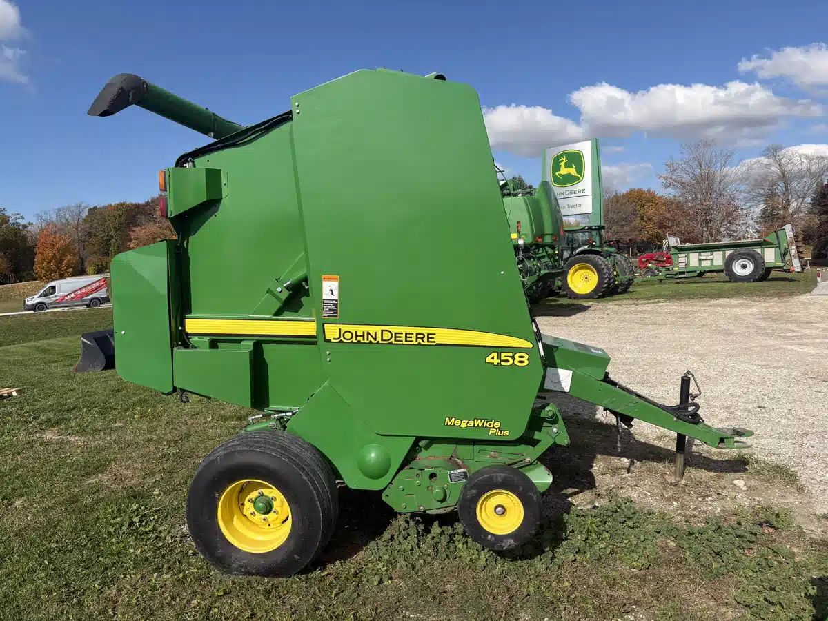 Gallery image 1 for Used 2012 John Deere 458SS Round Baler