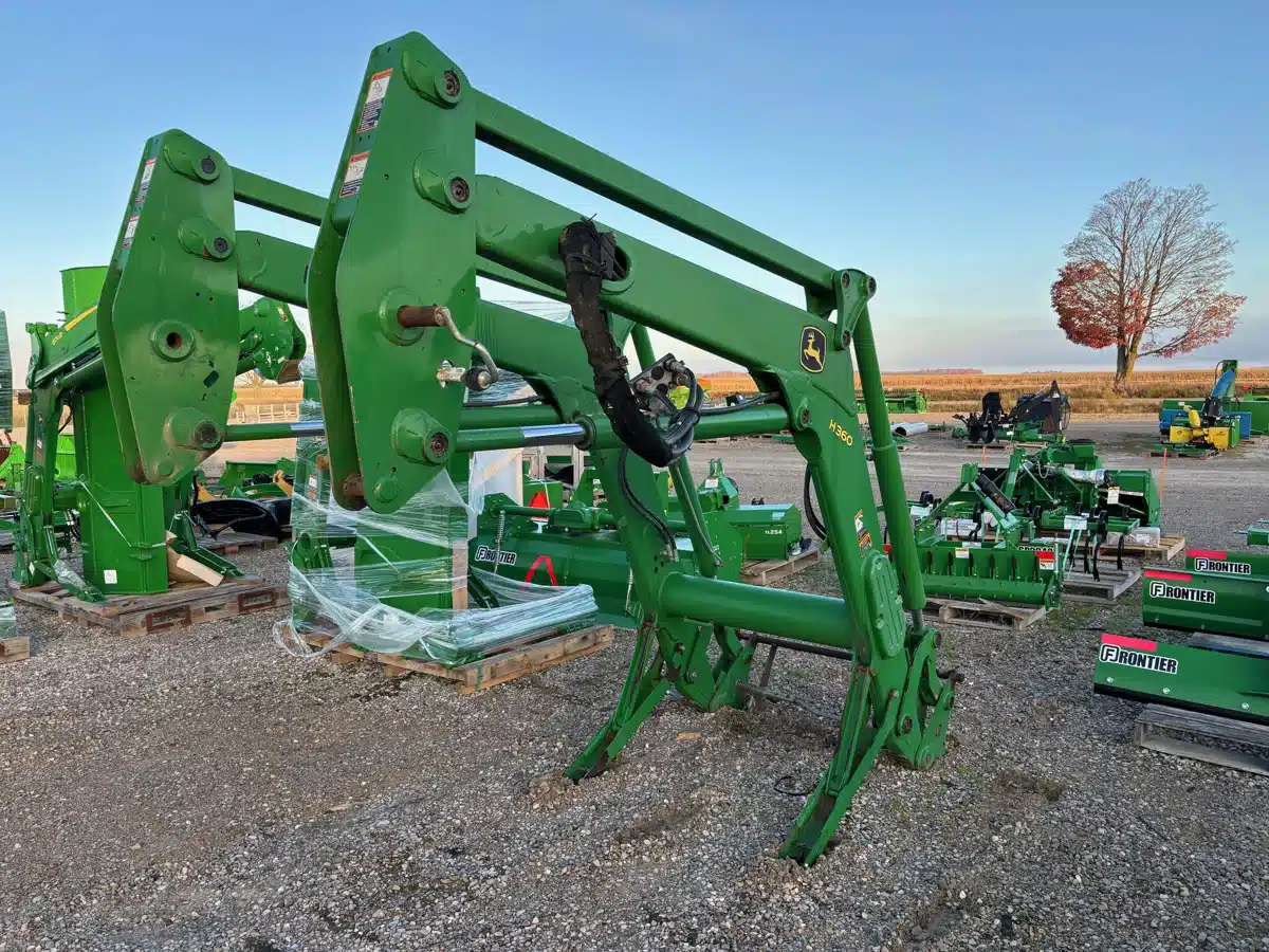 Gallery image 2 for Used 2012 John Deere H360 Front End Loader