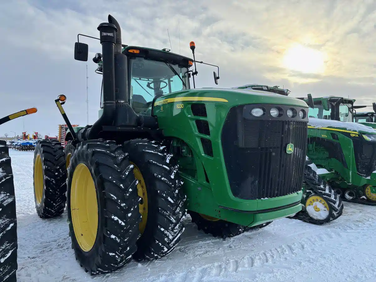 Gallery image 2 for 2010 John Deere 9230 Tractor