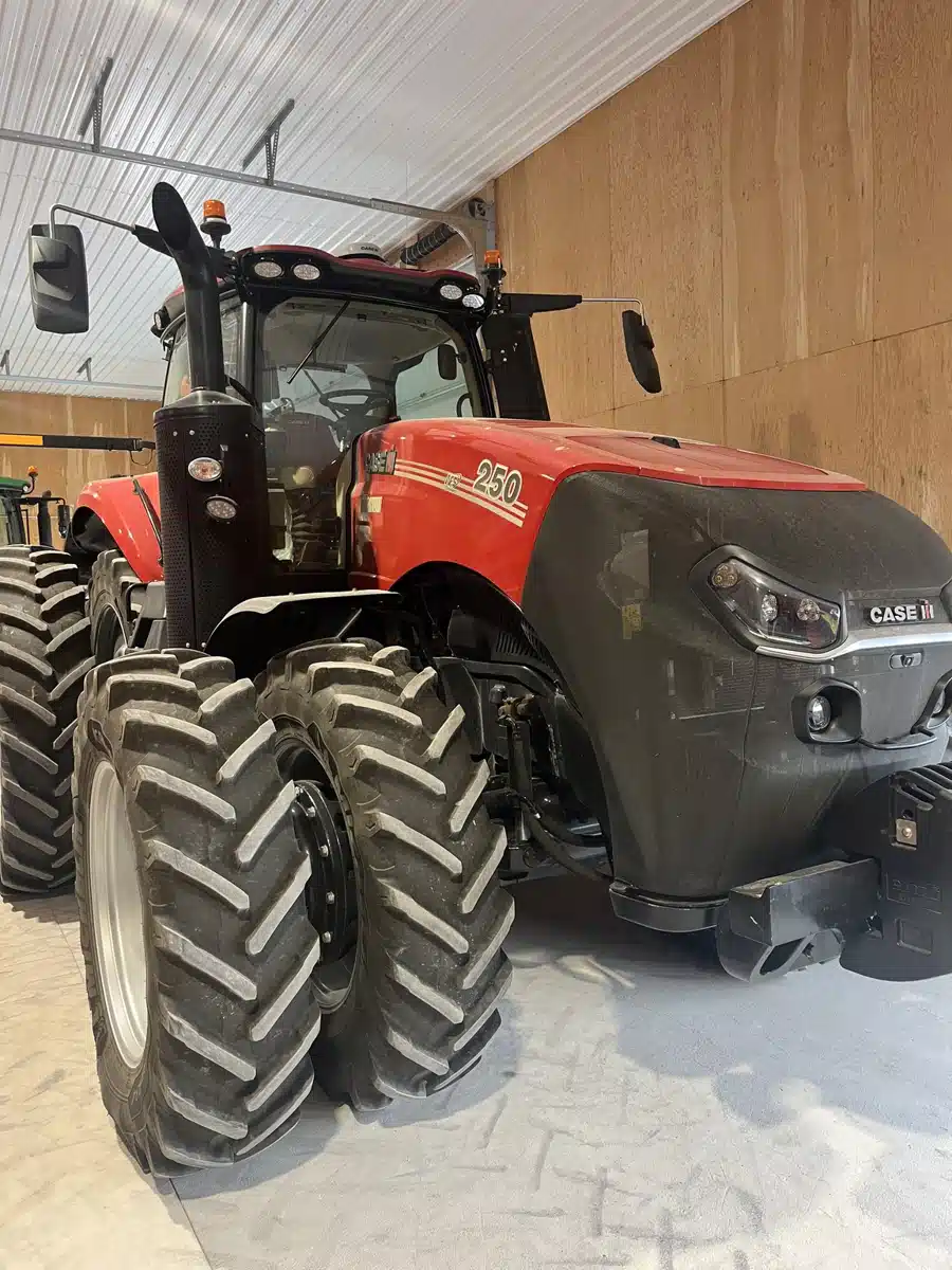 Gallery image 2 for 2023 Case IH MAGNUM 250 Tractor