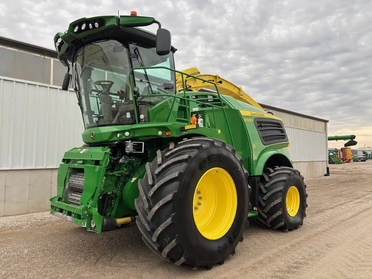 Gallery image 1 for 2023 John Deere 8500 Forage Harvester