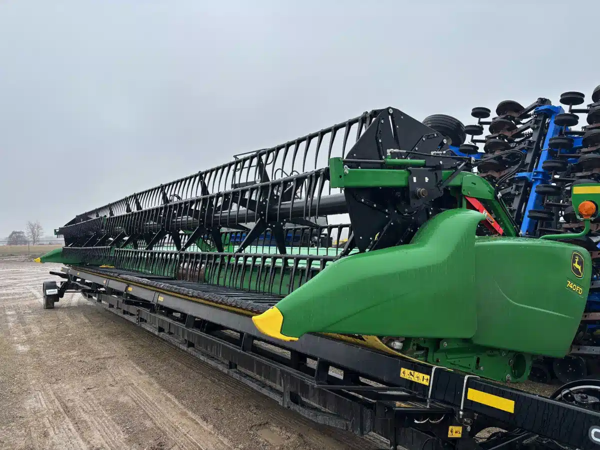 Gallery image 2 for 2020 John Deere 740FD Header - Draper