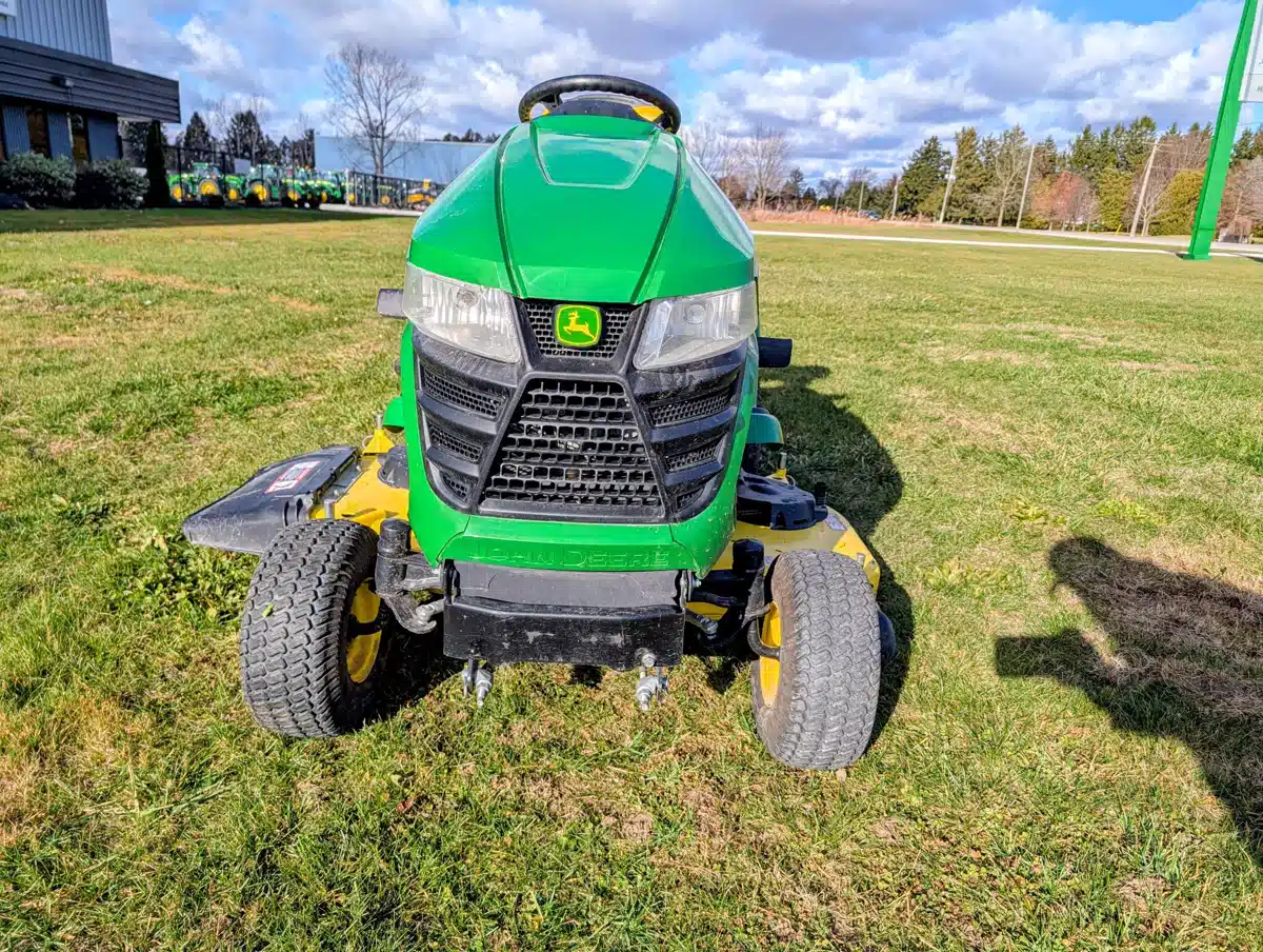 Gallery image 2 for Used 2019 John Deere X350 Lawn Tractor