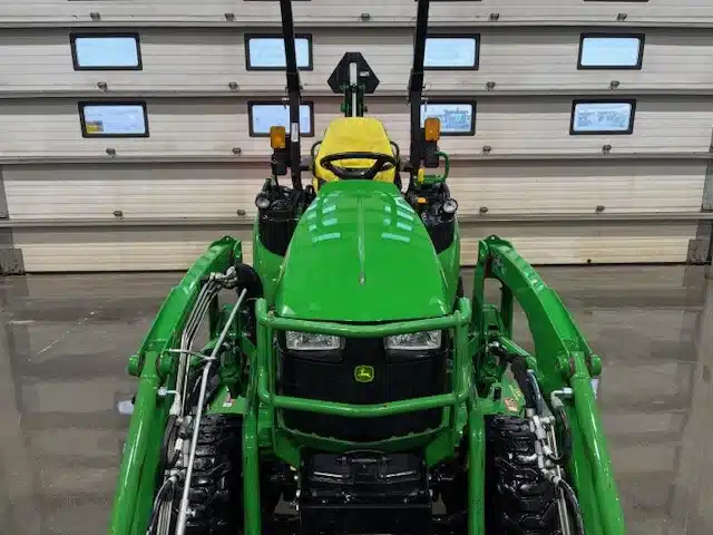 Gallery image 2 for 2021 John Deere 2025R Tractor