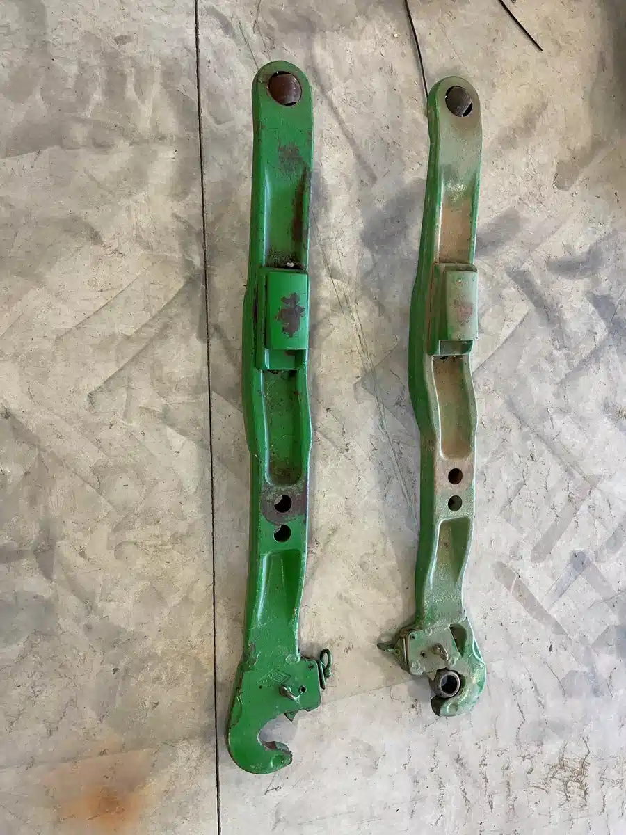 Gallery image 2 for John Deere R188857 Tractor