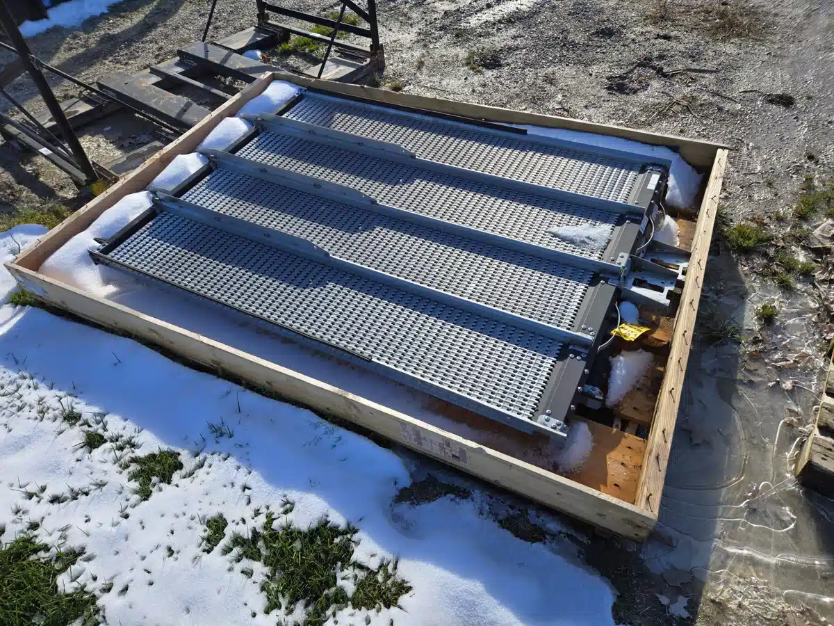 Used John Deere GENERAL PURPOSE SIEVE & CHAFFER Attachment