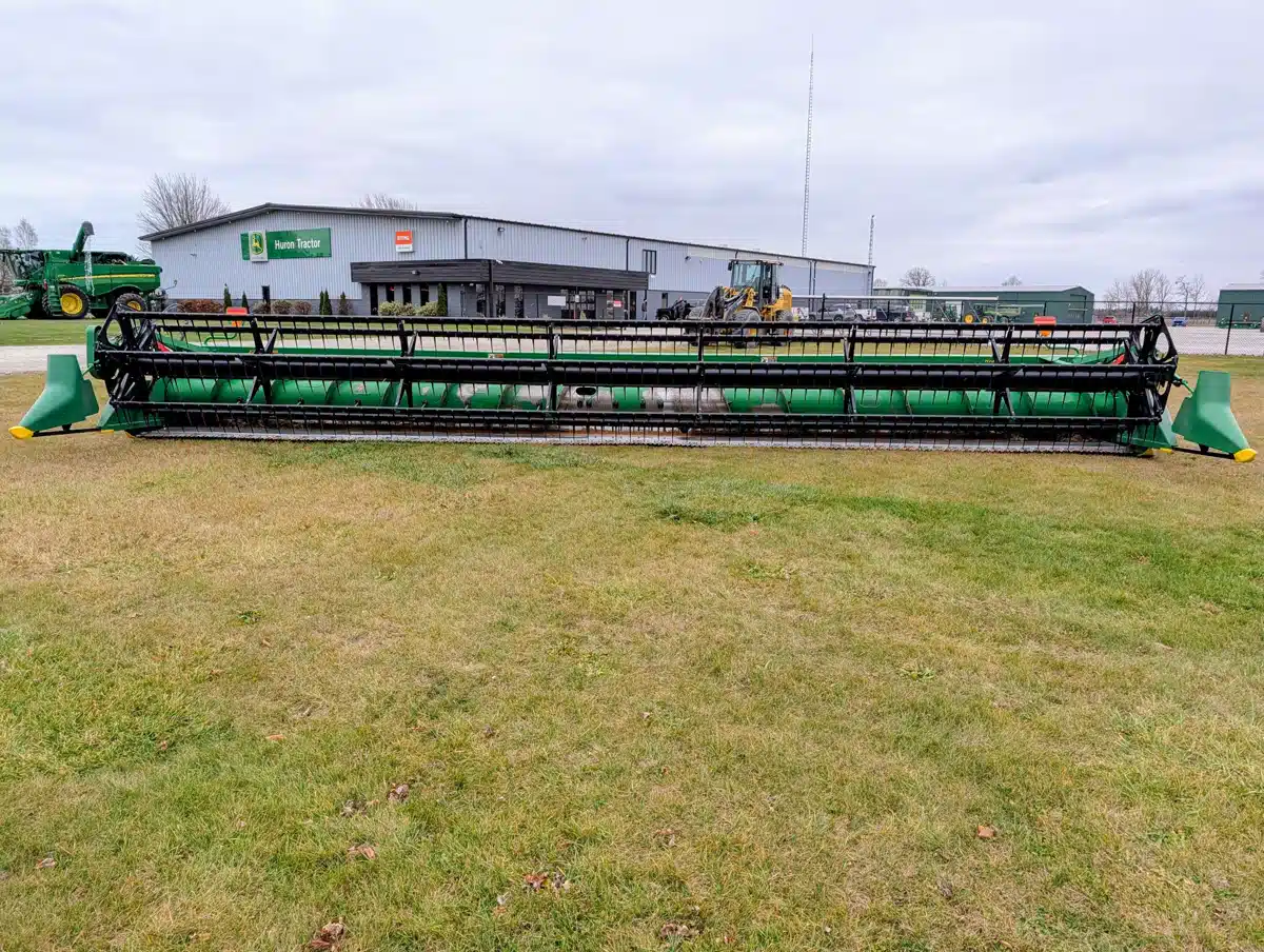 Gallery image 2 for 2024 John Deere 635F Header - Flex