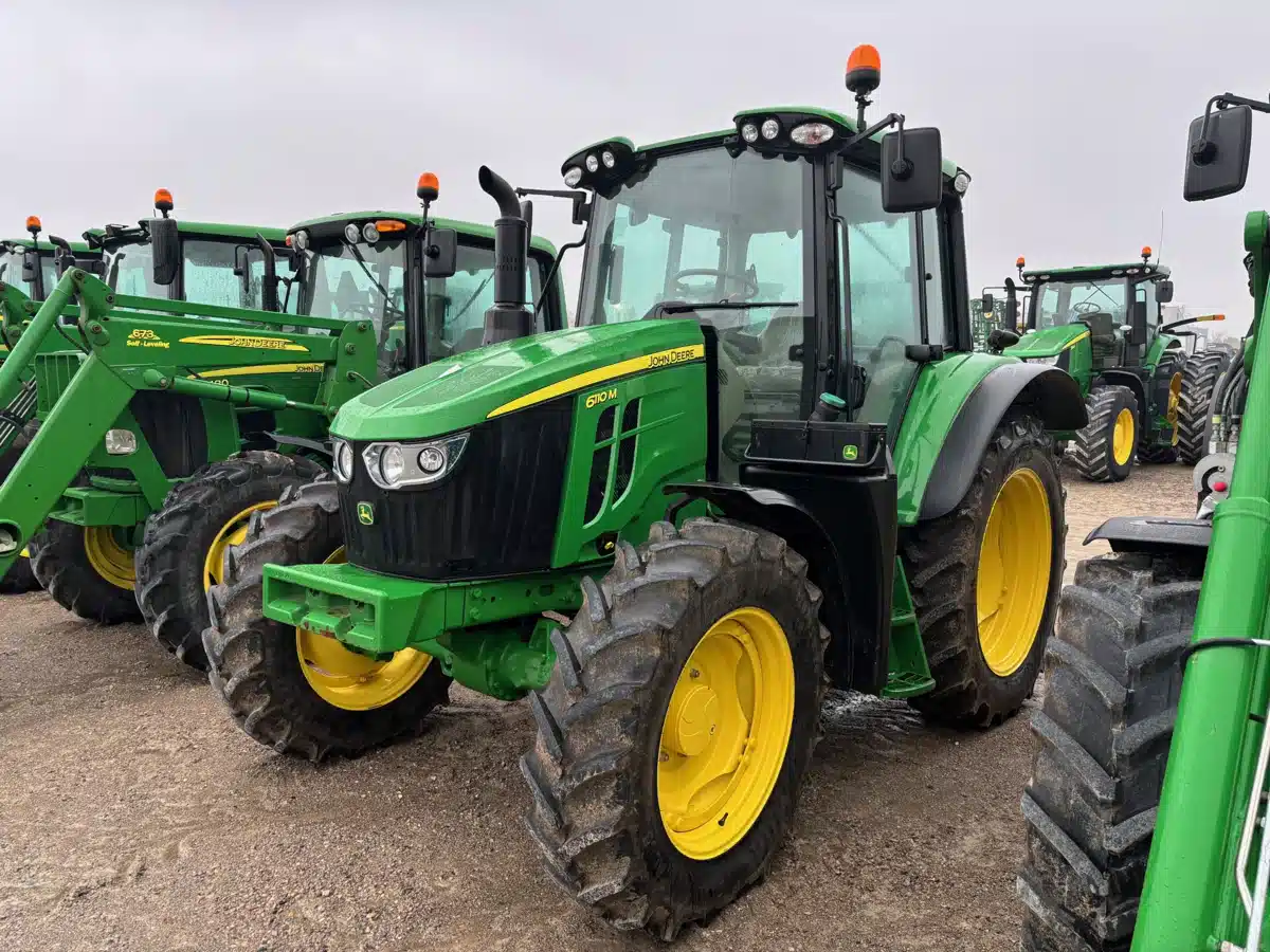 Gallery image 2 for 2022 John Deere 6110M Tractor
