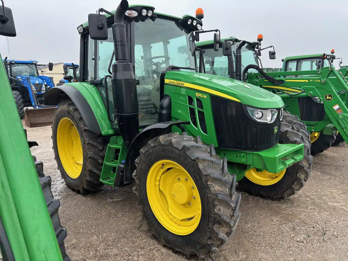 Gallery image 1 for 2022 John Deere 6110M Tractor
