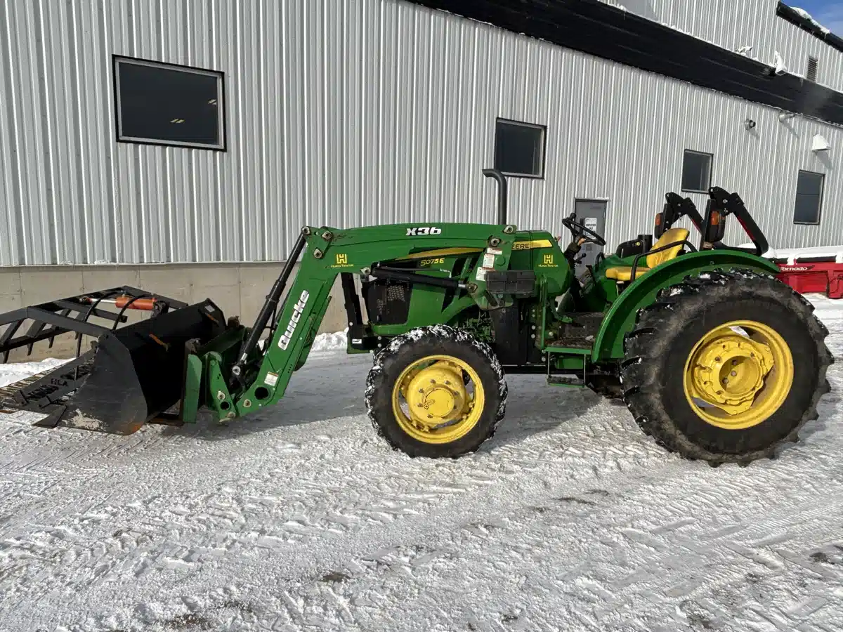 Gallery image 1 for 2017 John Deere 5075E Tractor