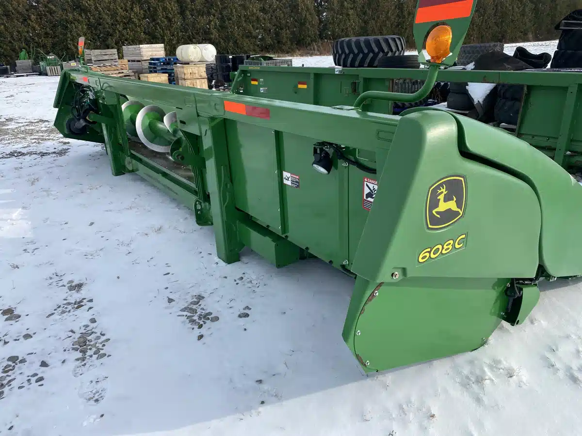 Gallery image 2 for 2014 John Deere 608C Header - Row Crop