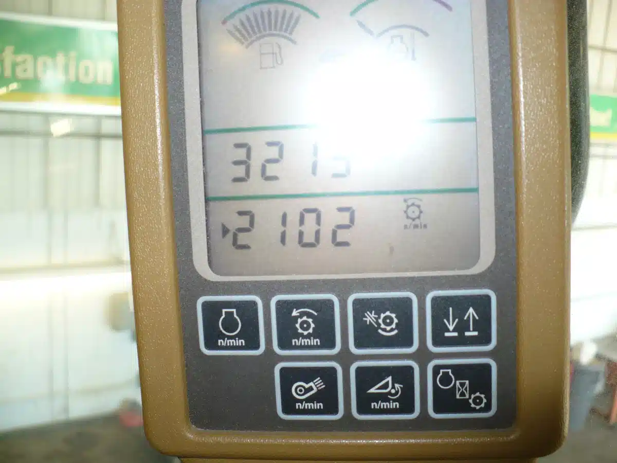 Gallery image 2 for Used 2007 John Deere 9760 STS Combine